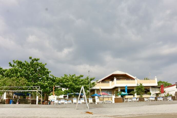 Imagen de los exteriores del Hotel Johan's Beach and Dive Resort. Foto 16