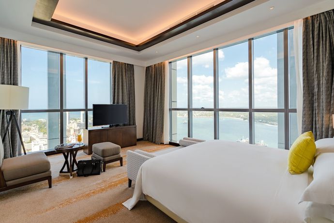 Imagen de la habitación del Hotel Johari Rotana. Foto 6