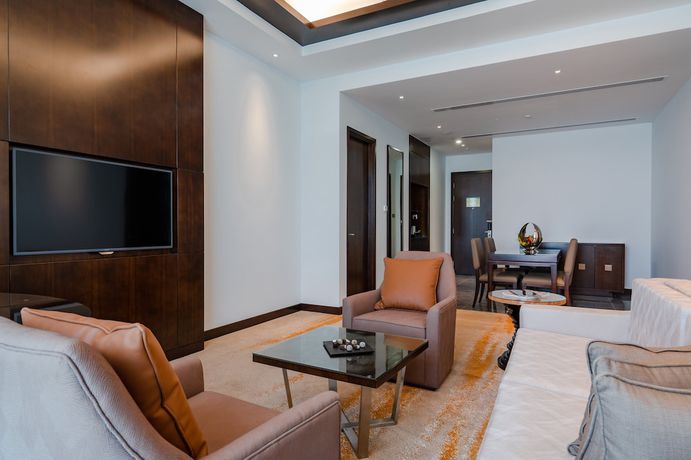 Imagen de la habitación del Hotel Johari Rotana. Foto 14