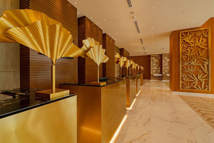 Imagen de los interiores del Hotel Johari Rotana. Foto 20