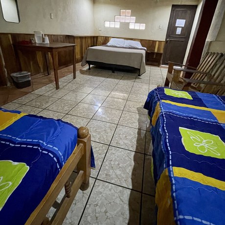 Imagen de la habitación del Hotel Johnny\'s Place. Foto 16