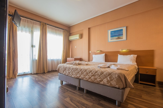 Imagen de la habitación del Hotel John's, Chalkida. Foto 2
