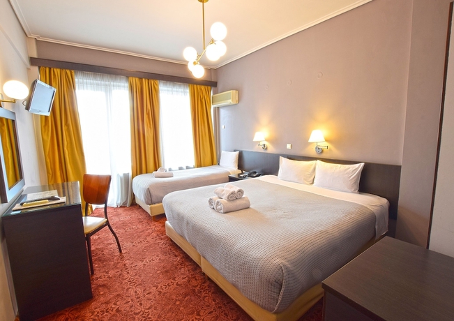 Imagen de la habitación del Hotel John's, Chalkida. Foto 4
