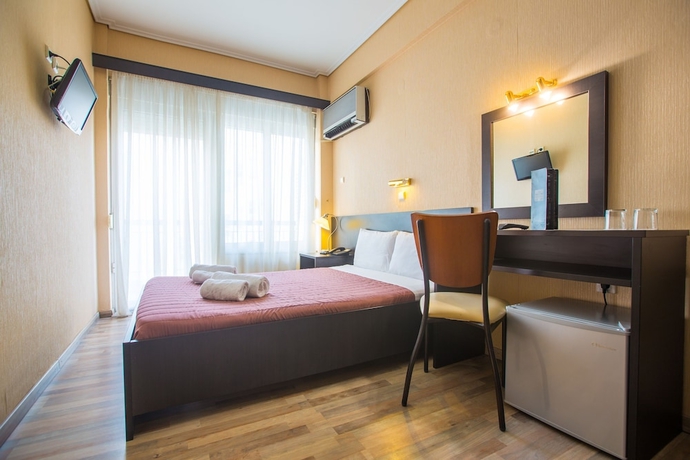 Imagen de la habitación del Hotel John's, Chalkida. Foto 10