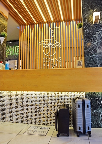 Imagen de los interiores del Hotel John's, Chalkida. Foto 18