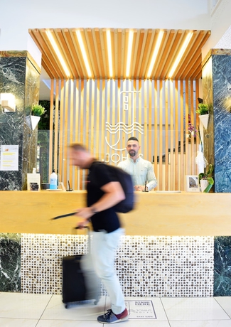 Imagen de los interiores del Hotel John's, Chalkida. Foto 19