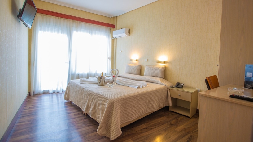 Imagen de la habitación del Hotel John's, Chalkida. Foto 11