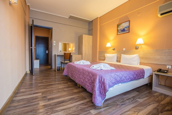 Imagen de la habitación del Hotel John's, Chalkida. Foto 14