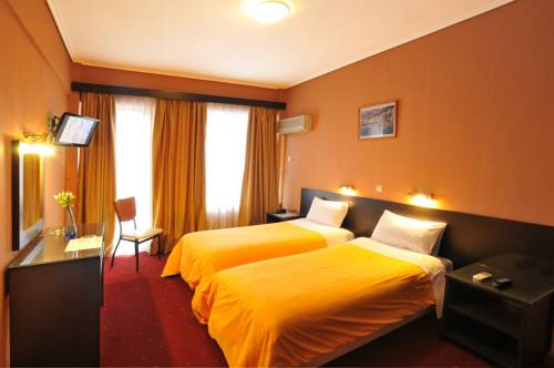 Imagen de la habitación del Hotel John's, Eubea. Foto 2