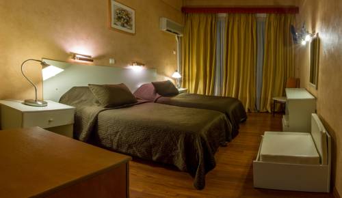Imagen de la habitación del Hotel John's. Foto 1
