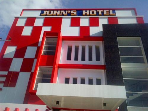 Imagen general del Hotel John\'s. Foto 1
