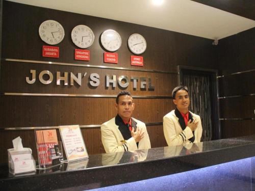 Imagen general del Hotel John\'s. Foto 16