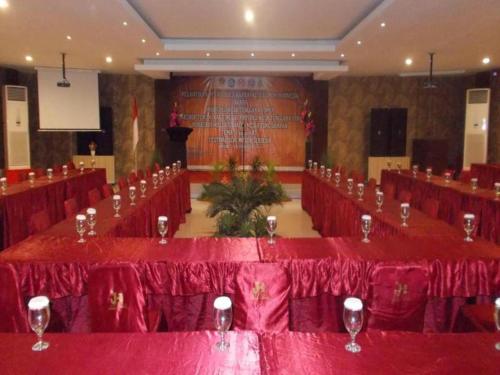 Imagen general del Hotel John\'s. Foto 17