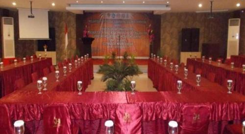 Imagen general del Hotel John\'s. Foto 19