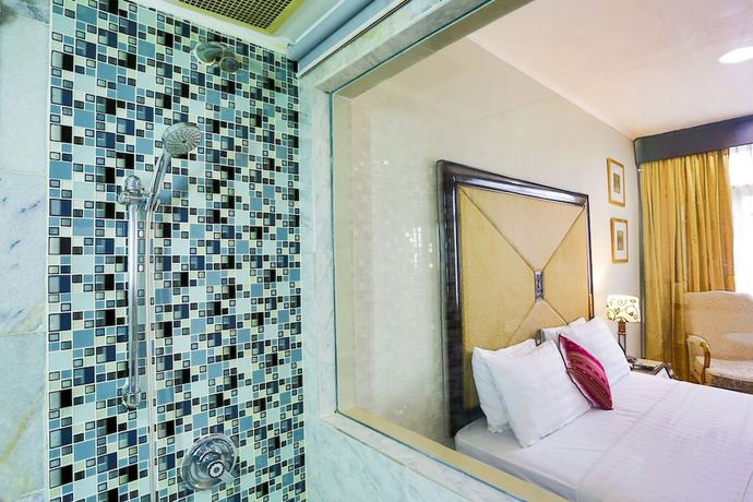 Imagen de la habitación del Hotel Johns Pardede International. Foto 6