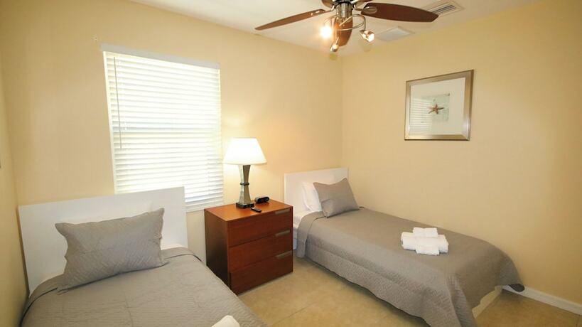Imagen general del Hotel John\'s Pass. Foto 12