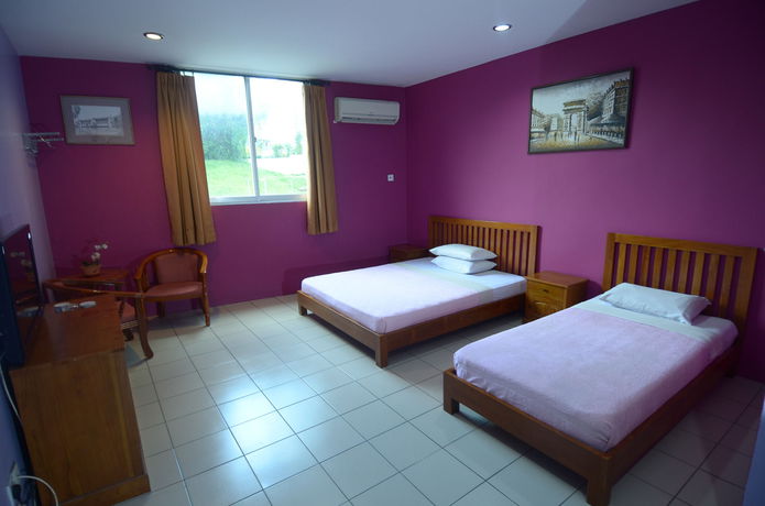 Imagen general del Hotel John's Place. Foto 2