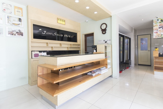 Imagen de los interiores del Hotel Johnshun. Foto 18