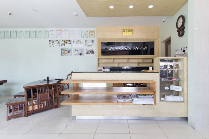 Imagen de los interiores del Hotel Johnshun. Foto 19