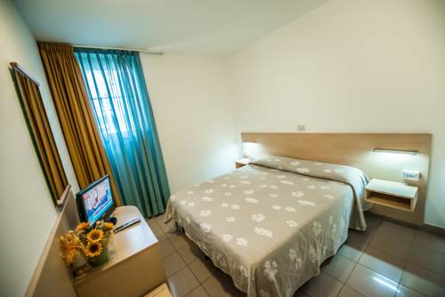 Imagen de la habitación del Hotel Johnson, Peschiera del Garda. Foto 9