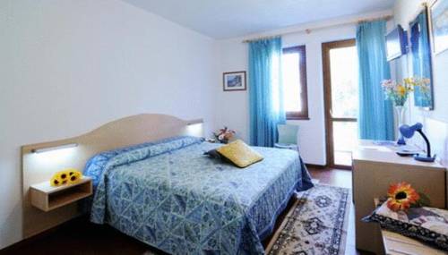 Imagen de la habitación del Hotel Johnson, Peschiera del Garda. Foto 10