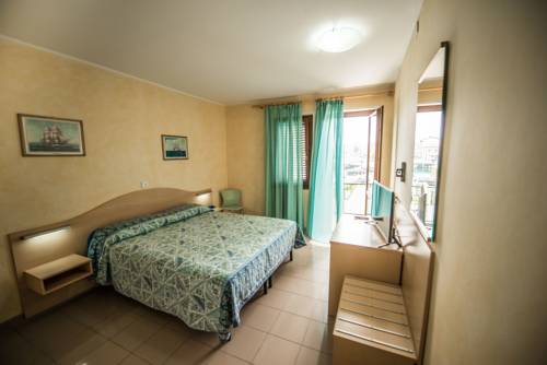 Imagen general del Hotel Johnson, Peschiera del Garda. Foto 2