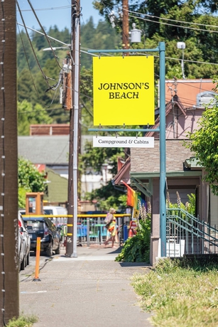 Imagen de los interiores del Hotel Johnson\'s Beach. Foto 16