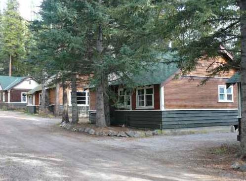 Imagen general del Hotel Johnston Canyon Lodge & Bungalows. Foto 1