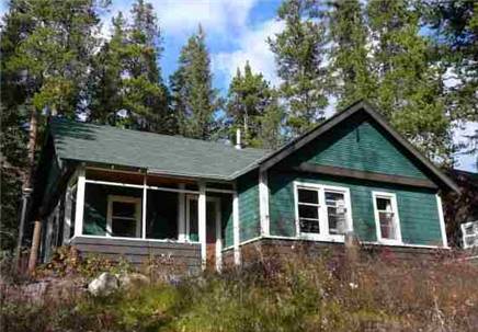 Imagen de la habitación del Hotel Johnston Canyon Lodge & Bungalows. Foto 14