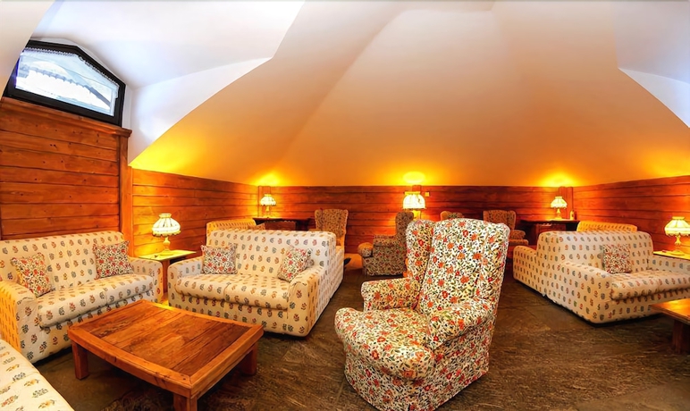 Imagen de los interiores del Hotel Jolanda Sport. Foto 19