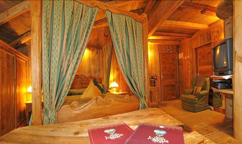Imagen de la habitación del Hotel Jolanda Sport. Foto 7