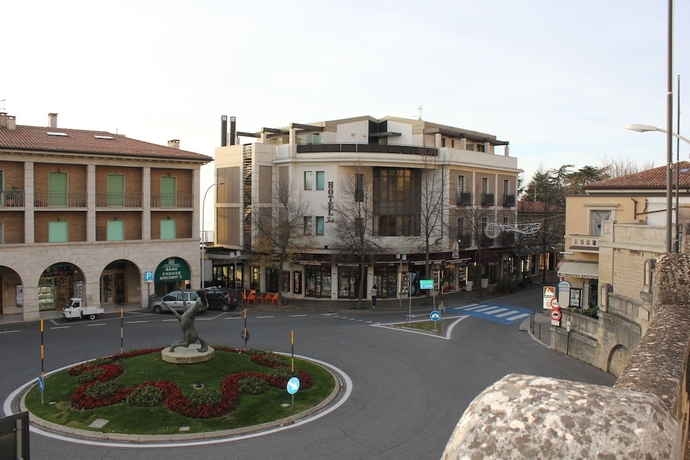 Imagen general del Hotel Joli, Citta. Foto 1