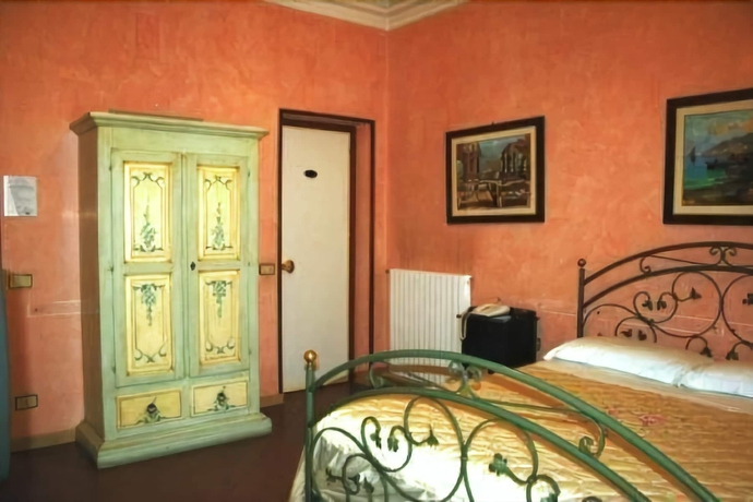 Imagen de la habitación del Hotel Joli, Palermo. Foto 15