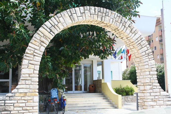 Imagen general del Hotel Joli Park. Foto 3