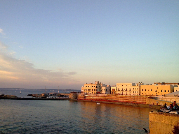 Imagen de los exteriores del Hotel Joli Park. Foto 14