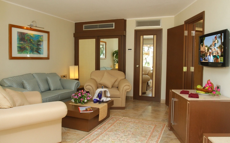 Imagen de los interiores del Hotel Jolie Ville and Spa Kings Island Luxor. Foto 10