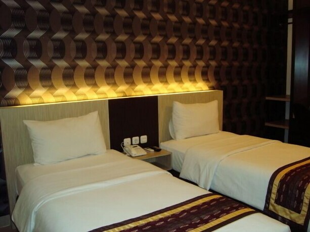 Imagen de la habitación del Hotel Jolin. Foto 20