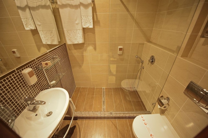 Imagen de la habitación del Hotel Jolly Alon. Foto 7