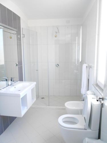 Imagen general del Hotel Jolly, Lezhe. Foto 3