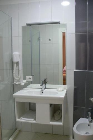 Imagen general del Hotel Jolly, Lezhe. Foto 4