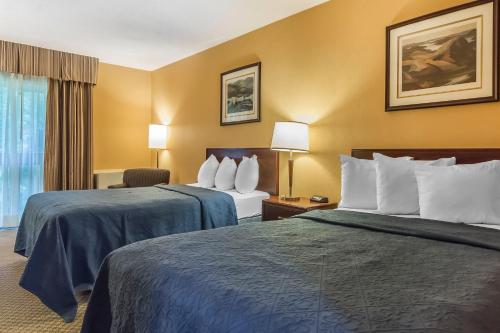 Imagen de la habitación del Hotel Jolly Roger Inn & Resort. Foto 7