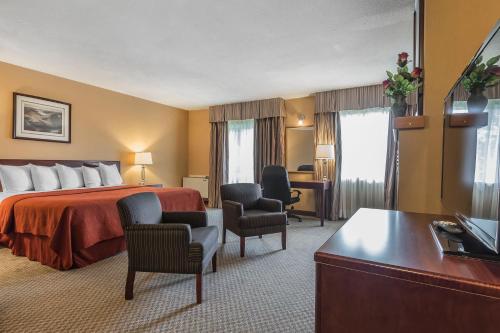 Imagen de la habitación del Hotel Jolly Roger Inn & Resort. Foto 9
