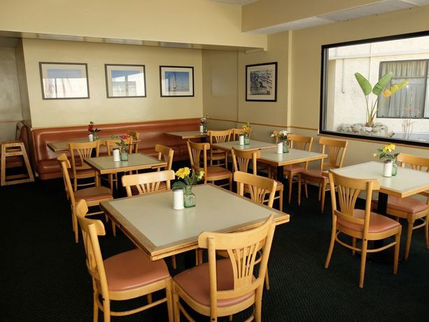 Imagen del bar/restaurante del Hotel Jolly Roger, Venice Beach. Foto 3