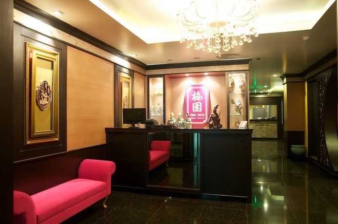 Imagen del bar/restaurante del Hotel Jolly Suites and Spa Petchkasem. Foto 2