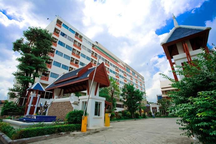 Imagen general del Hotel Jolly Suites and Spa Thaphra. Foto 10