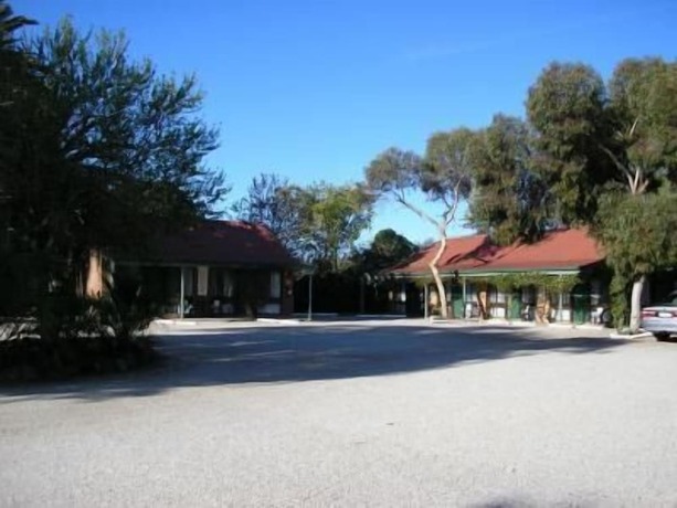 Imagen de los exteriores del Hotel Jolly Swagman Motor Inn Holbrook. Foto 11