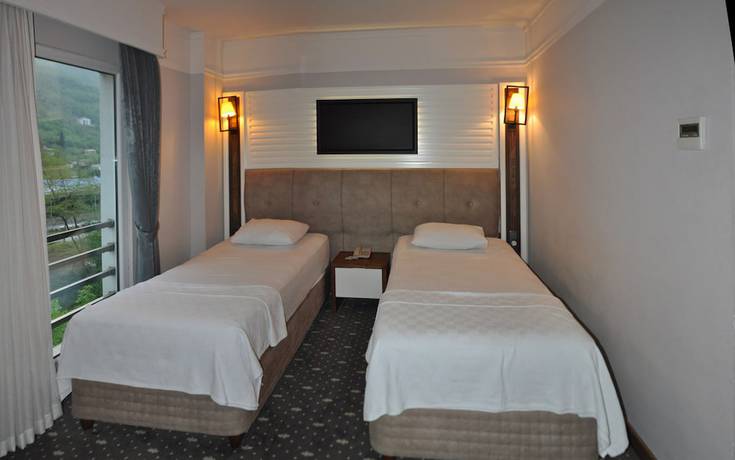 Imagen de la habitación del Hotel Jolnar Garden. Foto 8