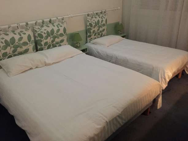 Imagen de la habitación del Hotel Joly. Foto 6
