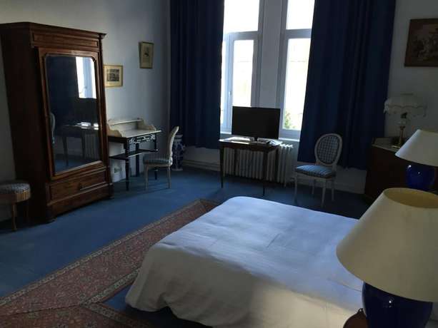 Imagen de la habitación del Hotel Joly. Foto 12