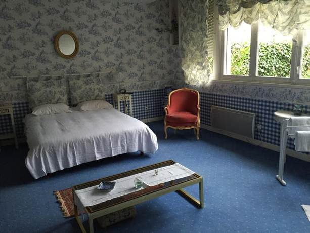 Imagen de la habitación del Hotel Joly. Foto 13